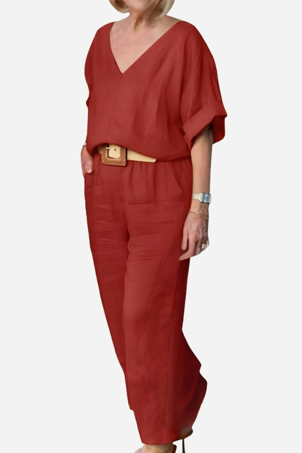 Lucía | Conjunto Mujer con Cuello V y Pantalón Recto — Rojo