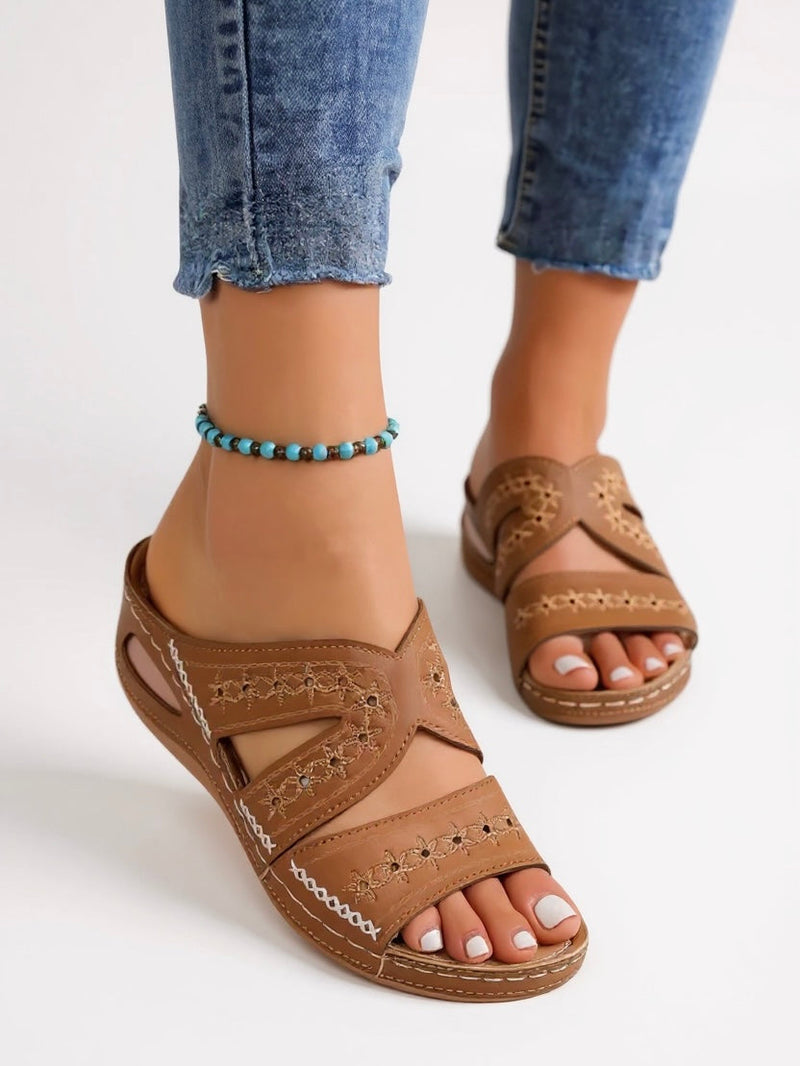 Paloma | Sandalias Mujer Cómodas y Elegantes Bordadas — Café